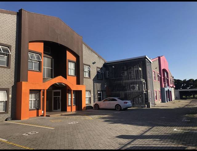 2,109M² FACTORY TO LET IN EPPING INDUSTRIAL